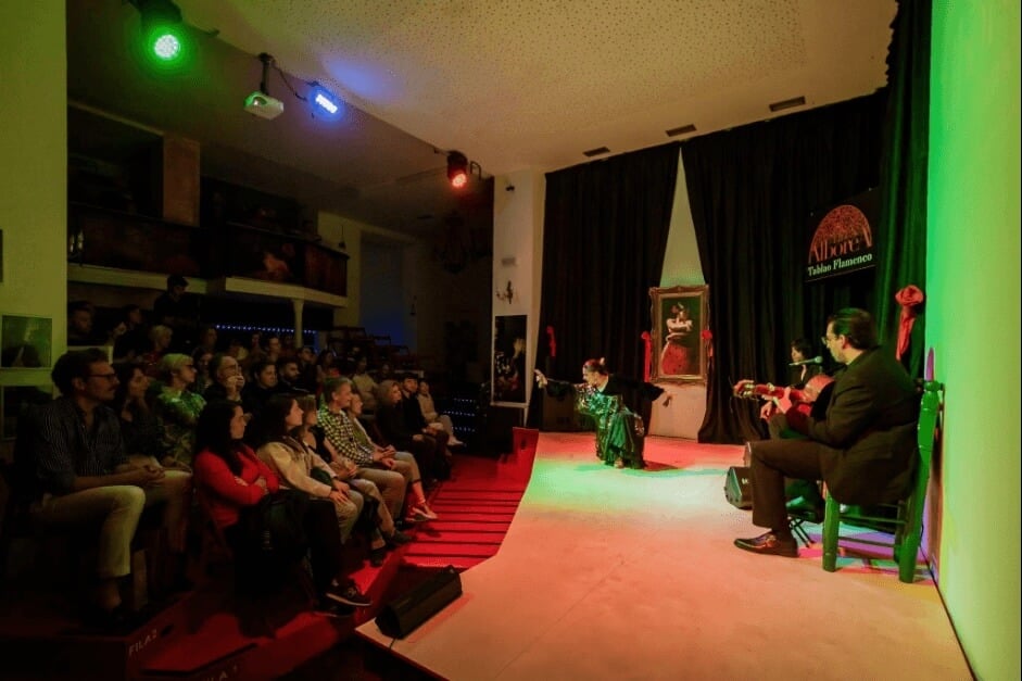 ¿Qué ropa llevar cuando asistes a un tablao flamenco?